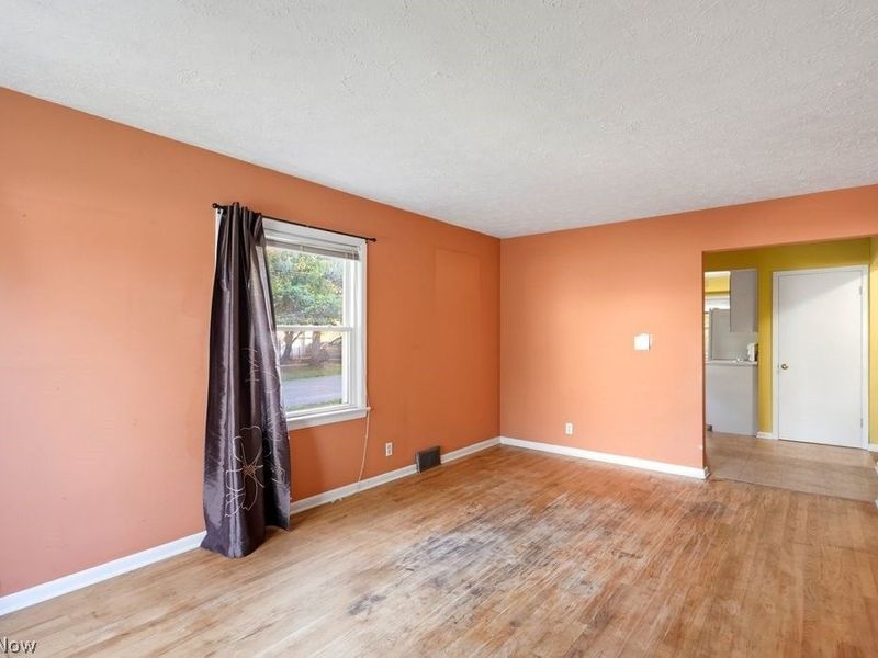 2345 10th Street, Cuyahoga Falls, OH 44221 Photo 5
