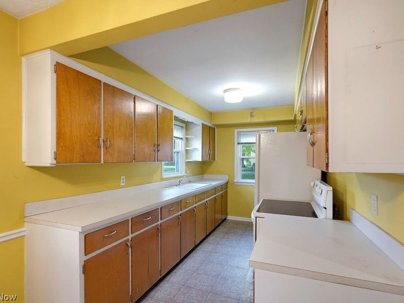 2345 10th Street, Cuyahoga Falls, OH 44221 Photo 6