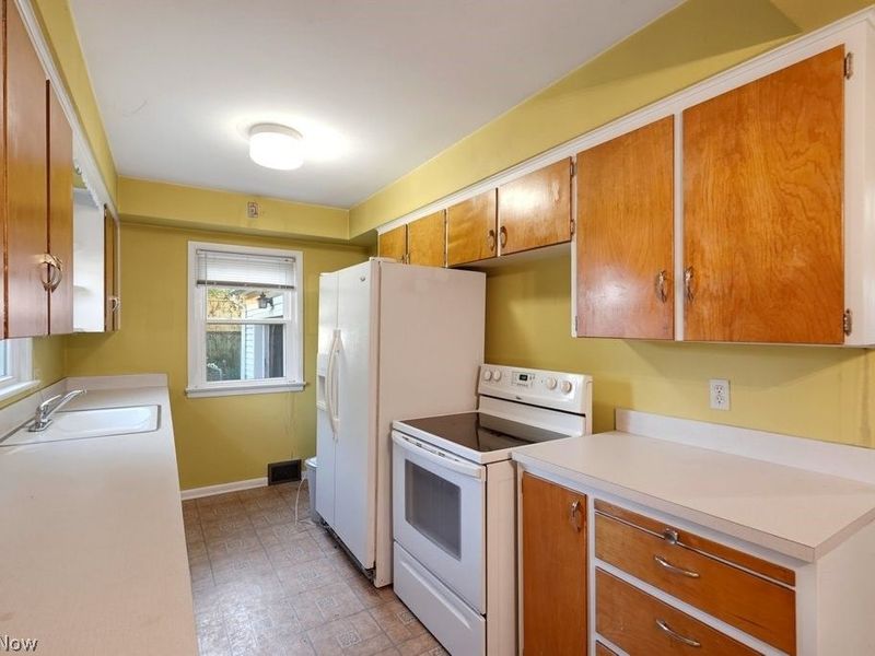 2345 10th Street, Cuyahoga Falls, OH 44221 Photo 8