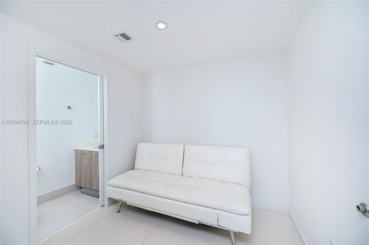 501 NE 31st St , Unit 3407, Miami, FL 33137 Photo