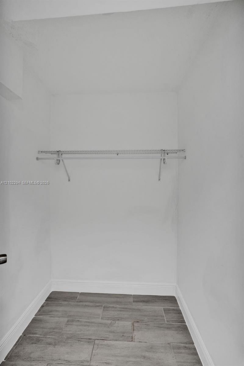 14190 W Dixie Hwy , Unit 2, North Miami, FL 33161 Photo