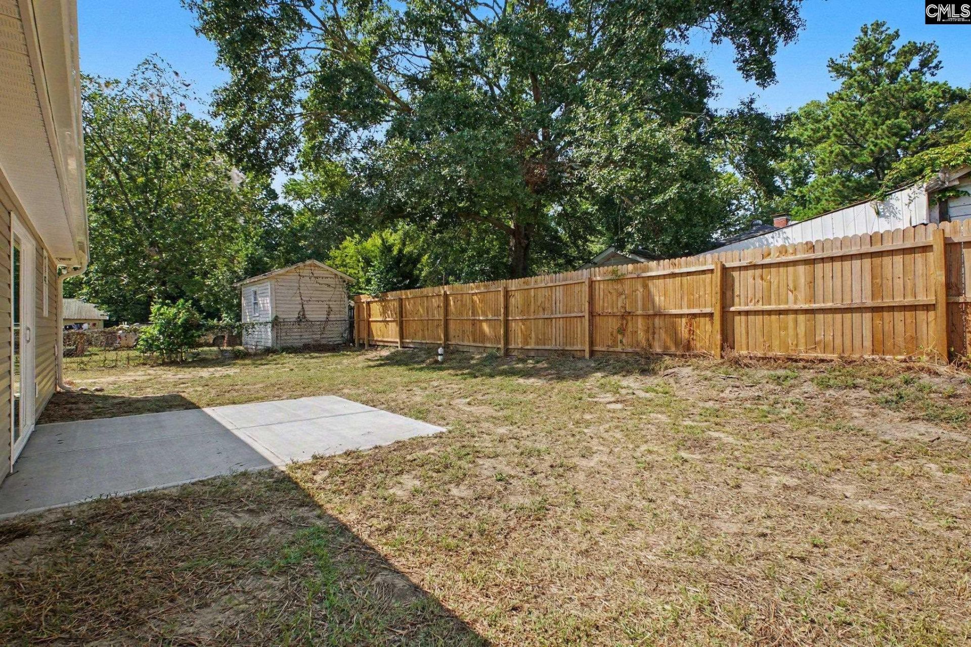 214 W 3rd Street Photo 27