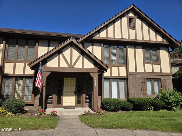 6530 Kingsbridge Drive, Sylvania, OH 43560