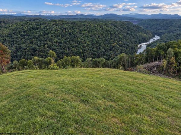 Lot 20 Arrowhead Drive, Mount Nebo, WV 26679