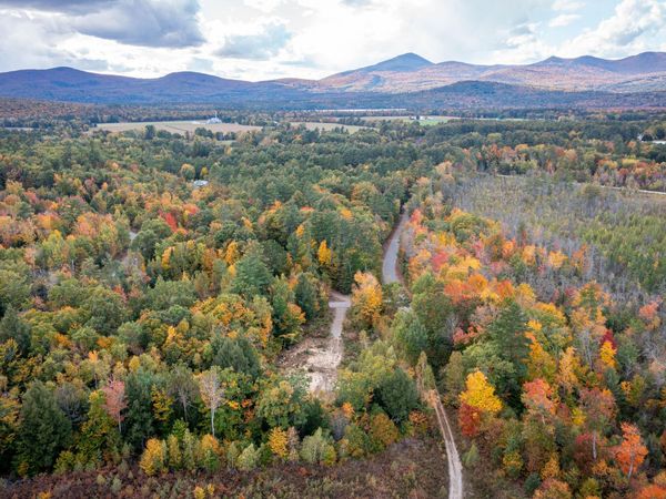 1 Raven Lane, Fryeburg, ME 04037