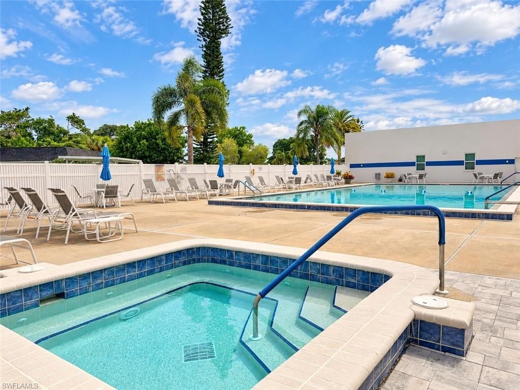 6865 Sandtrap Dr , Fort Myers, FL 33919 Photo