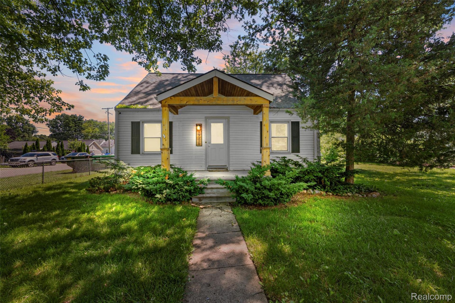 19210 Poinciana, Redford Township, Mi 48240 Main Photo