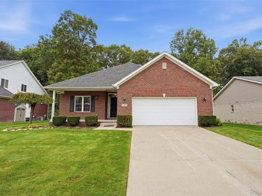 23875 Thorn Drive, Brownstown Township, Mi 48134