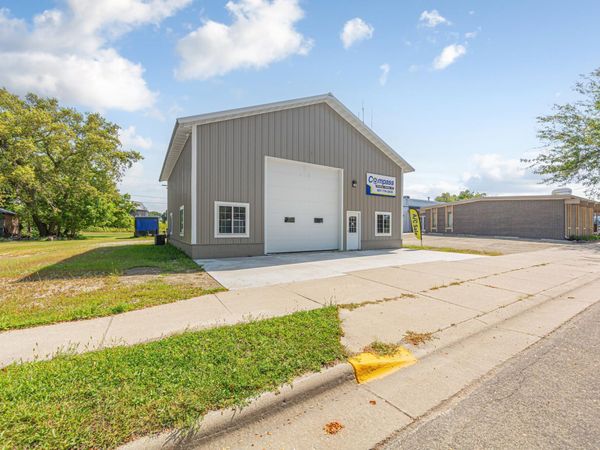 213 N Broadway Avenue, New Richland, MN 56072