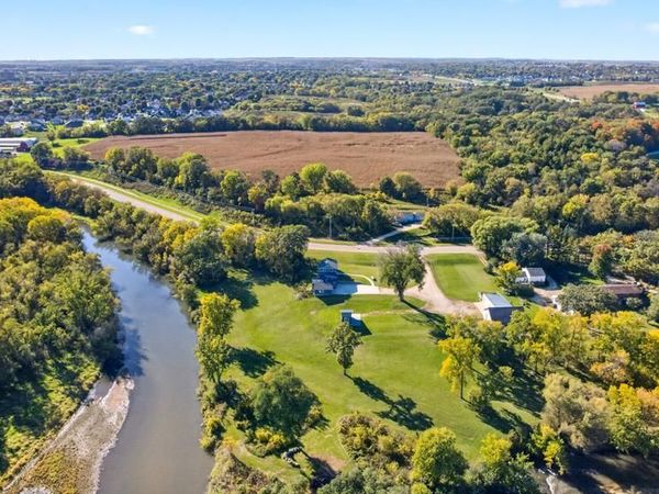 5006 W River Road NW, Rochester, MN 55901