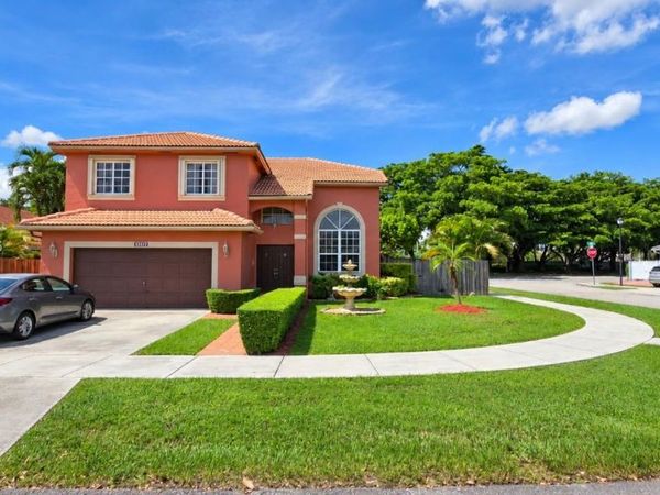 9010 SW 166th Pl , Miami, FL 33196