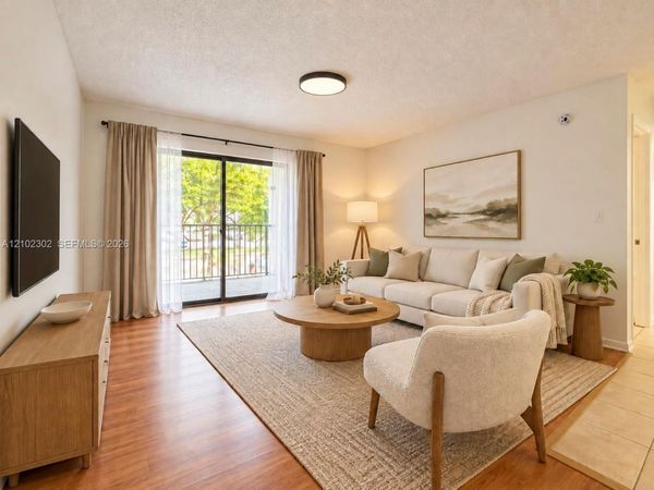 560 S Park , Unit 7-23, Hollywood, FL 33021