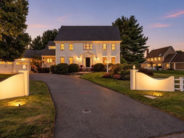269 W Main St, Westborough, MA 01581