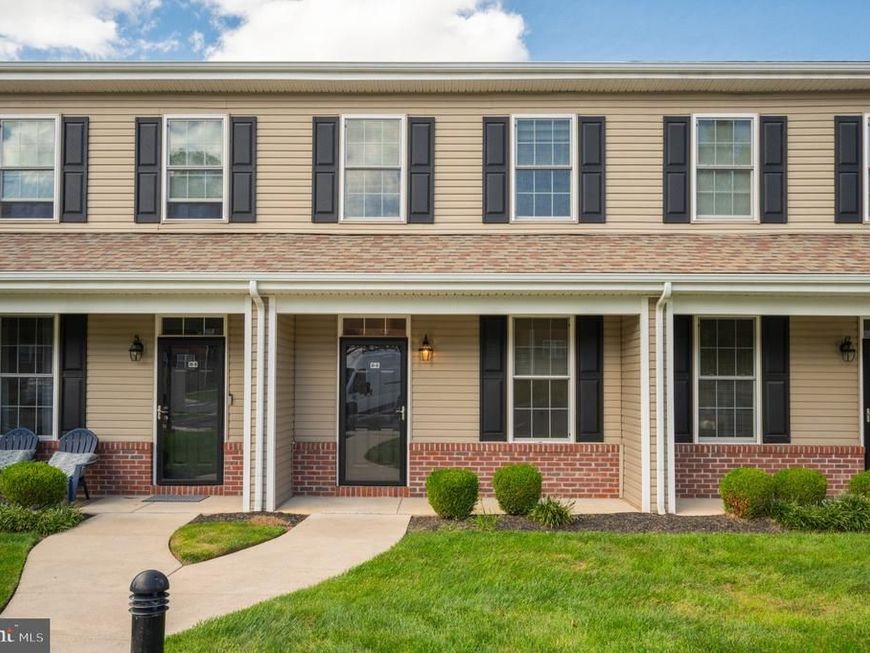 350 N York Road, Unit D4, Hatboro, PA 19040 Main Photo