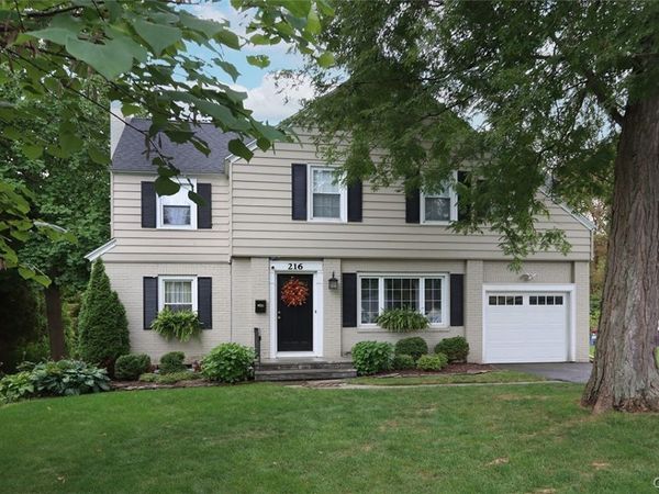 216 Pelham Road , Syracuse, NY 13214
