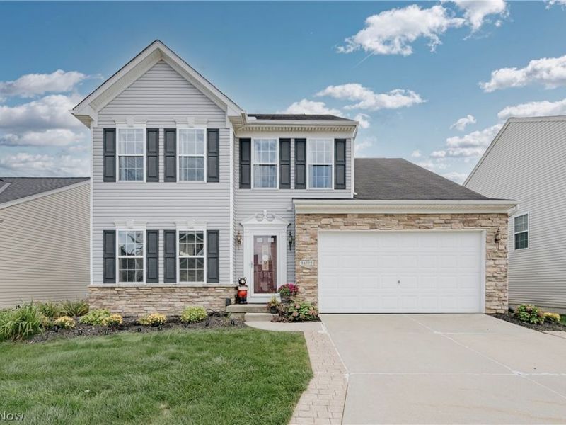 38772 Congressional Lane, Willoughby, OH 44094 Photo 1