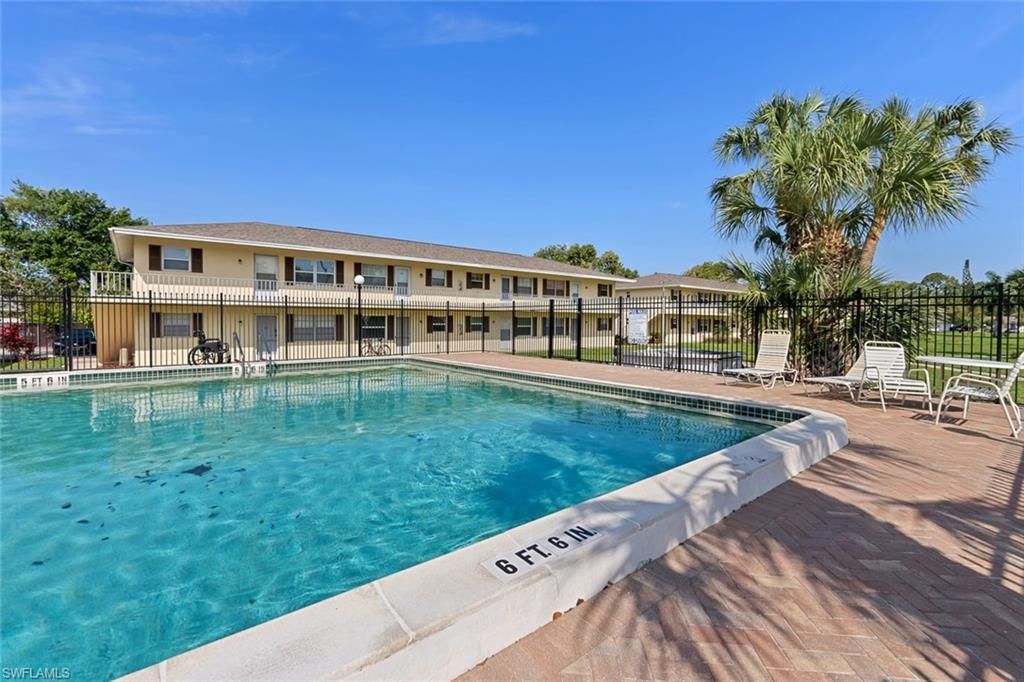3325 Airport Rd N, Unit R7, Naples, FL 34105 Photo