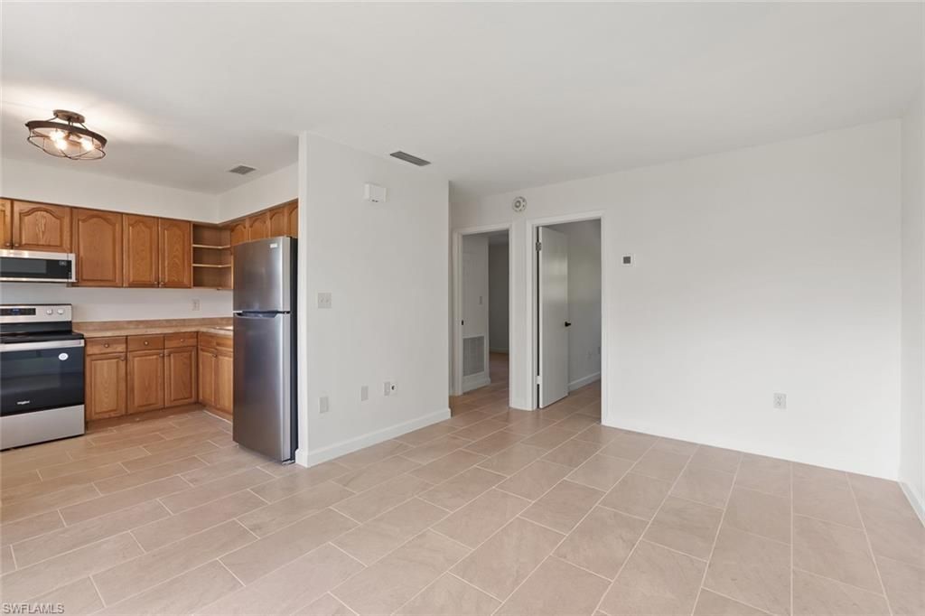 3325 Airport Rd N, Unit R7, Naples, FL 34105 Photo