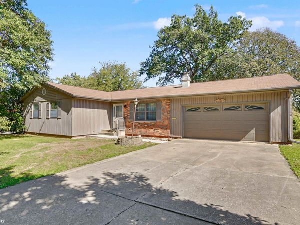 800 S Alter Ct., Mount Pleasant, IA 52641