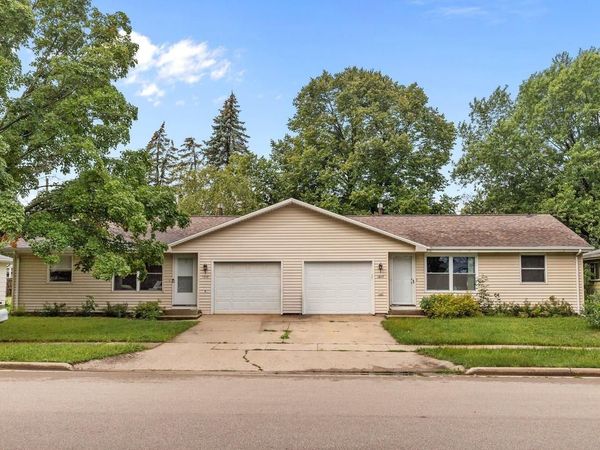 1217 MEADOW LANE, Neenah, WI 54956