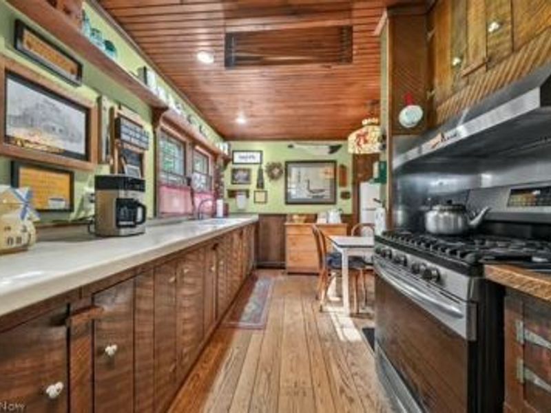 546 Keefus Road, Conneaut, OH 44030 Photo 12