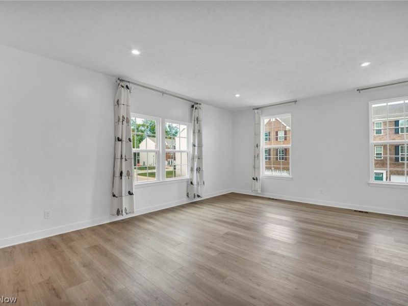 34566 Ethan Way, Willoughby, OH 44094 Photo 4