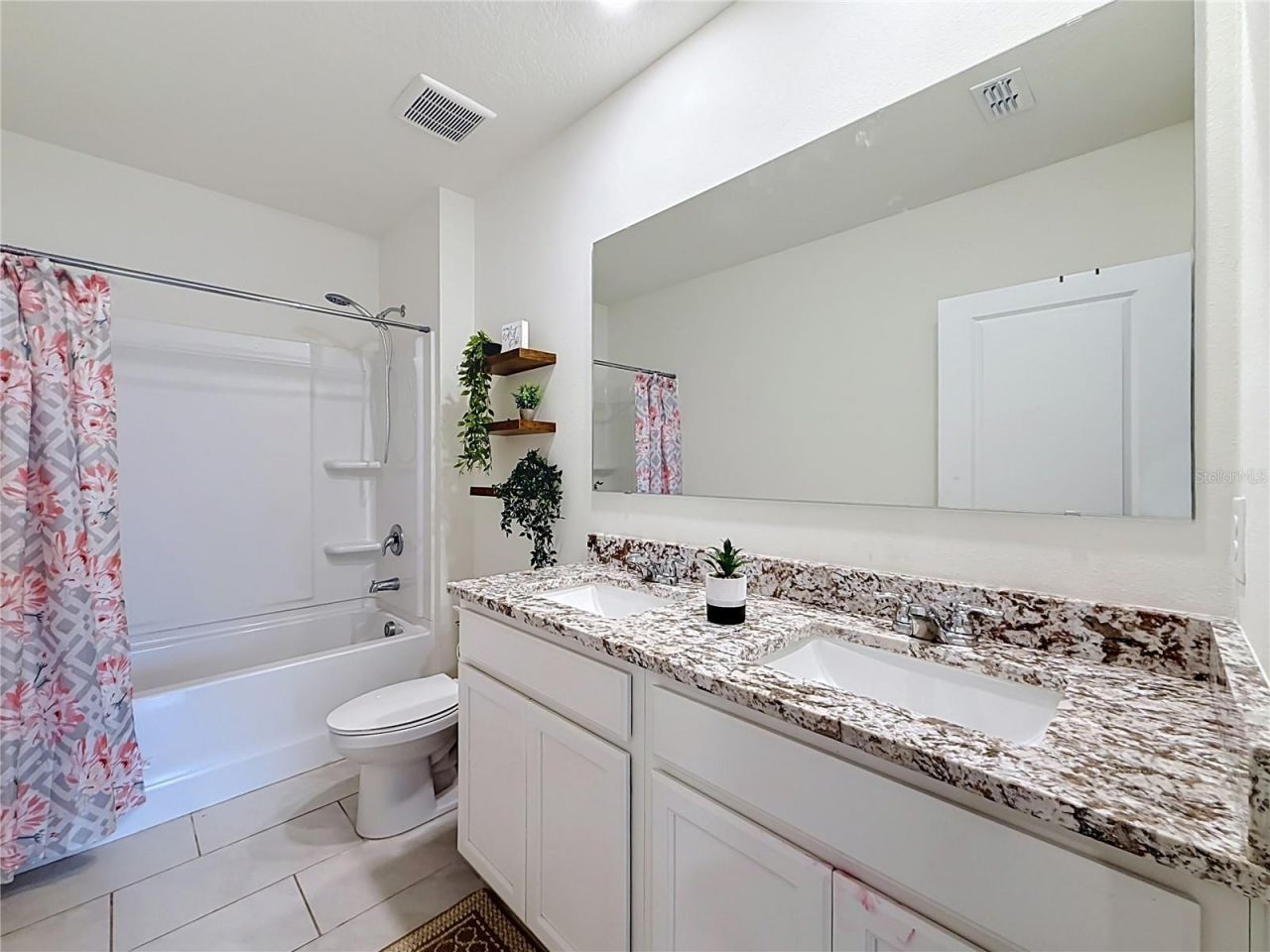 182 Amberwood Way , Umatilla, FL 32784 Photo