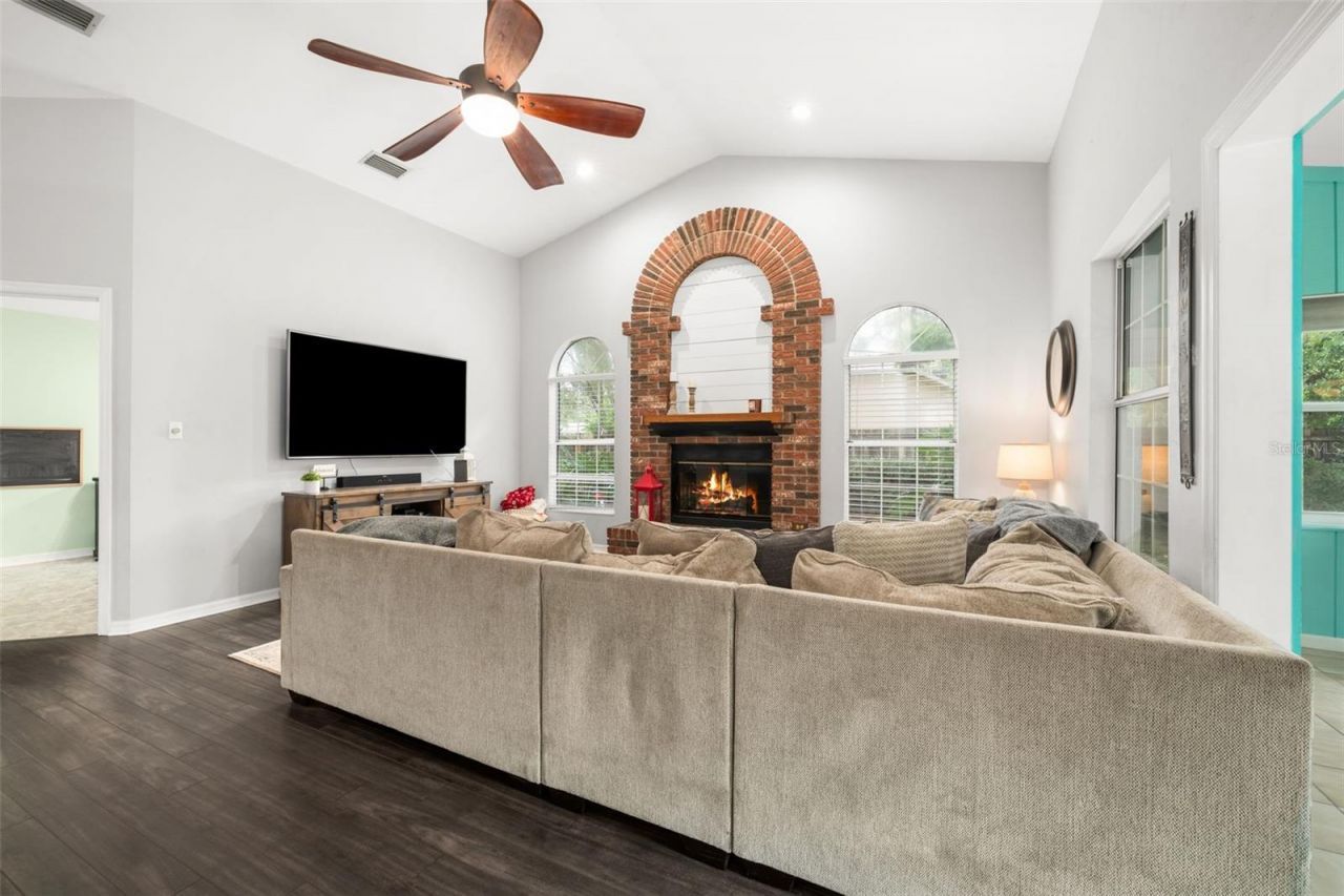 2712 NW 29th Place , Gainesville, FL 32605 Photo