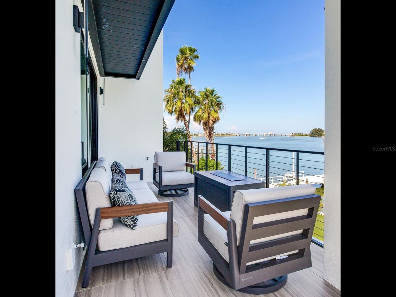 836 Bay Point Drive, Madeira Beach, FL 33708 Photo
