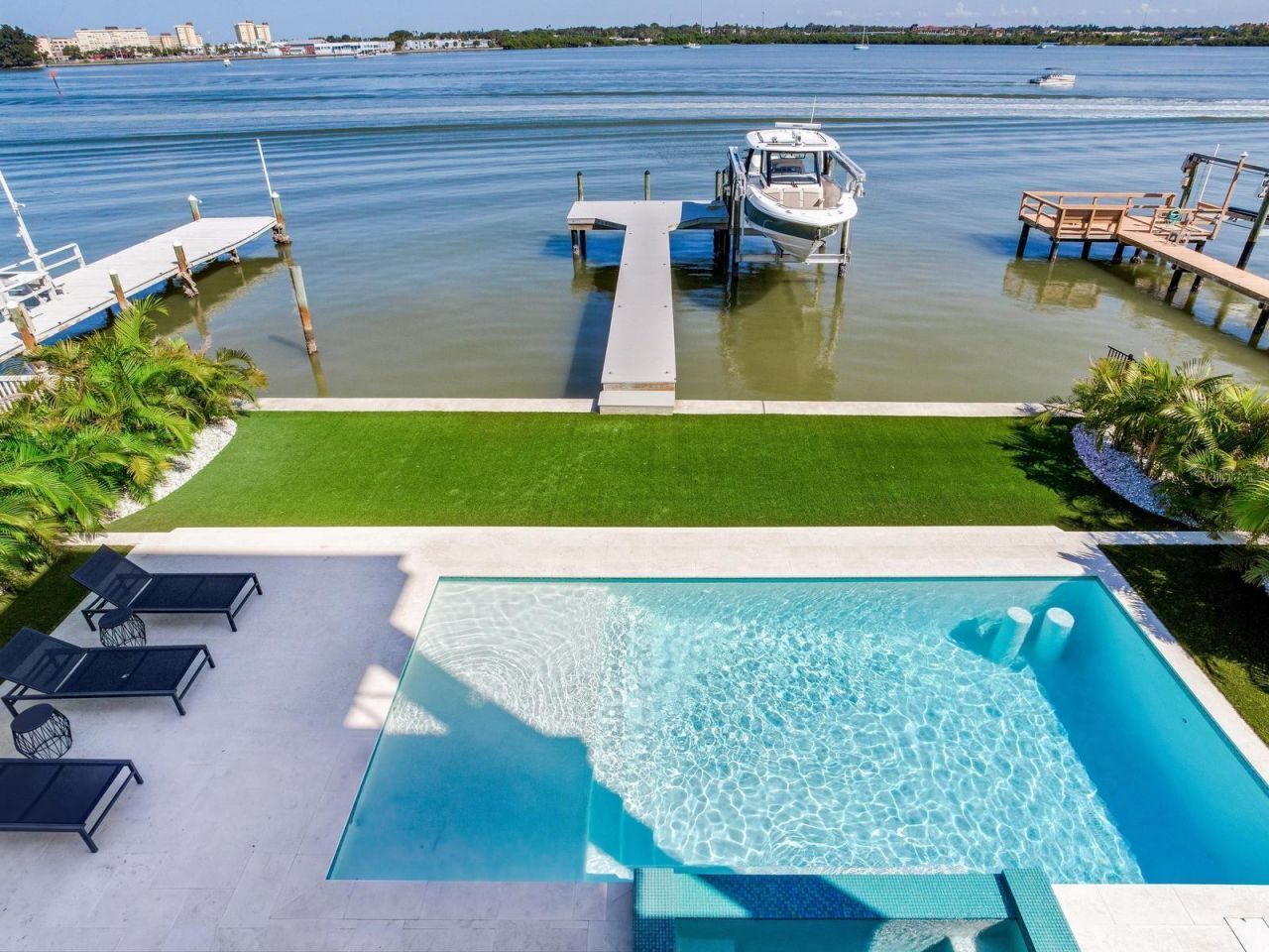 836 Bay Point Drive, Madeira Beach, FL 33708 Photo