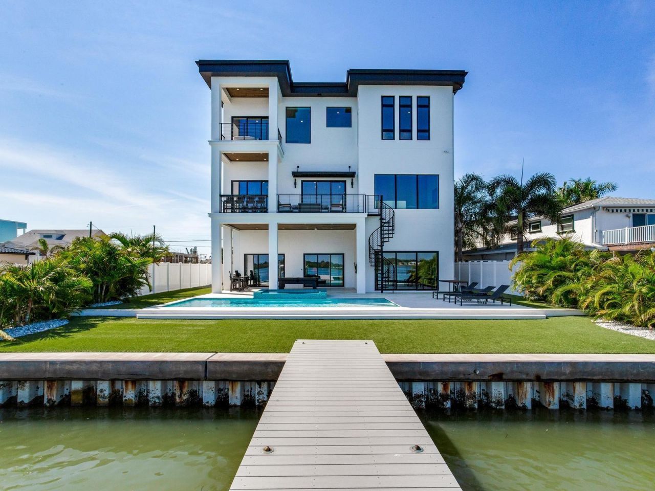836 Bay Point Drive, Madeira Beach, FL 33708 Photo