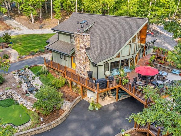 113 Barbury CT, Huddleston, VA 24104