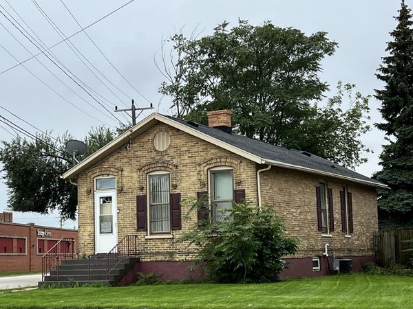 1601 Rapids Dr, Racine, WI 53404