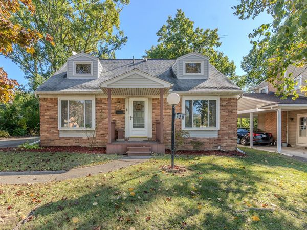 720 N Maple Road, Ann Arbor, MI 48103
