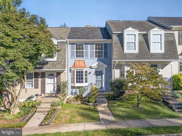 11 WYATT COURT , STERLING, VA 20165