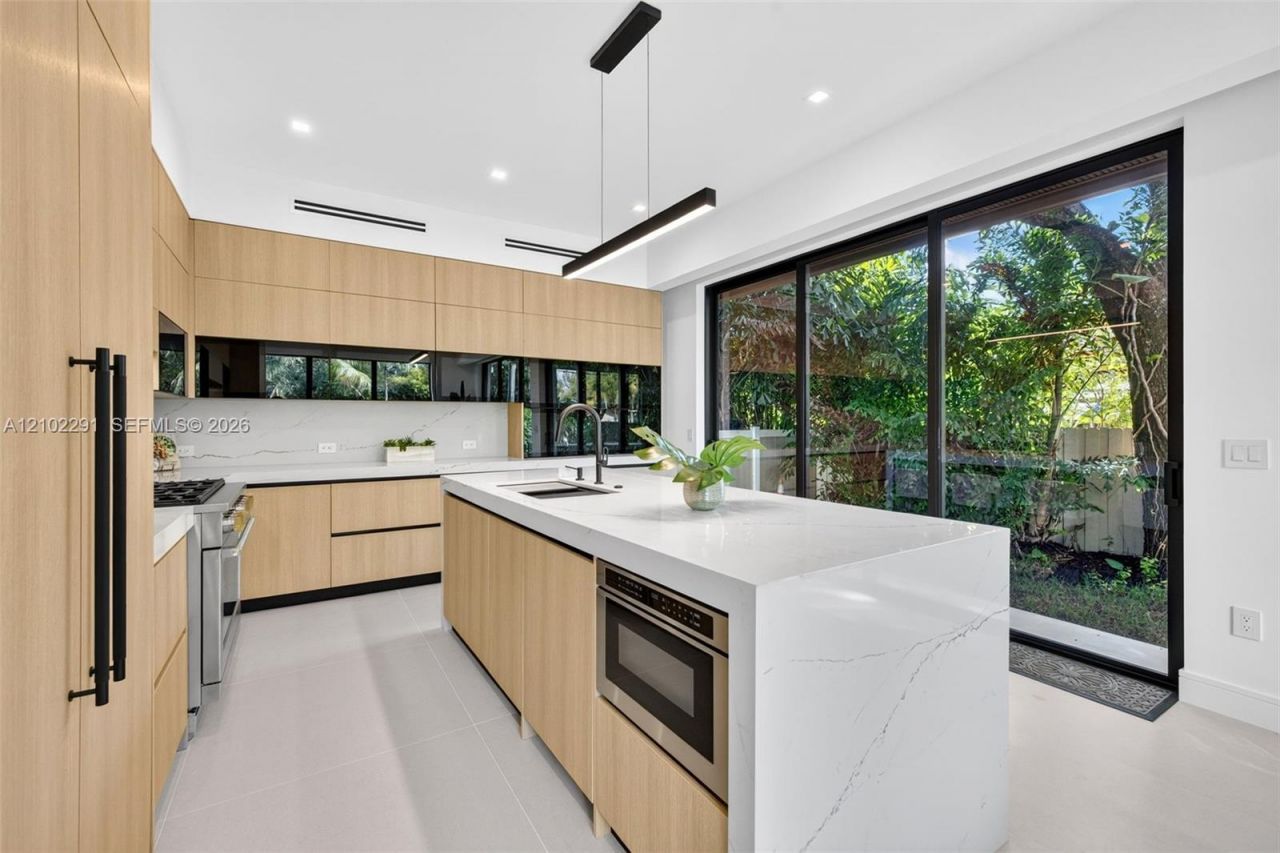 1412 SW 7th St , Fort Lauderdale, FL 33312 Photo