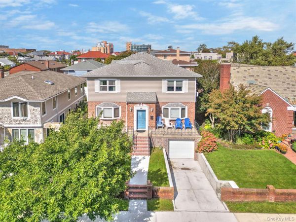 69 W Penn Street , Long Beach, NY 11561