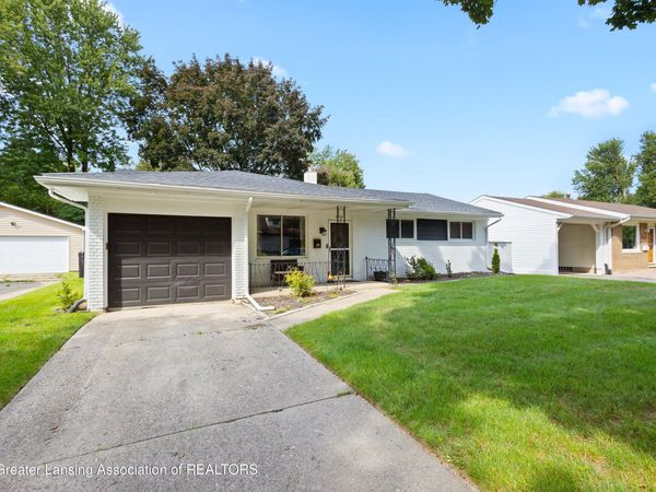 2020 Peggy Place, Lansing, MI 48910