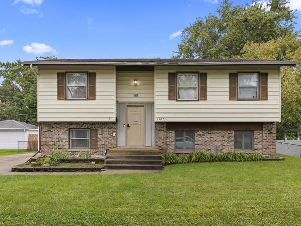 1307 Edgerton Drive , Joliet, IL 60435