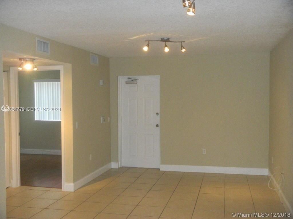 3750 N Jog Rd , Unit 103, West Palm Beach, FL 33411 Photo