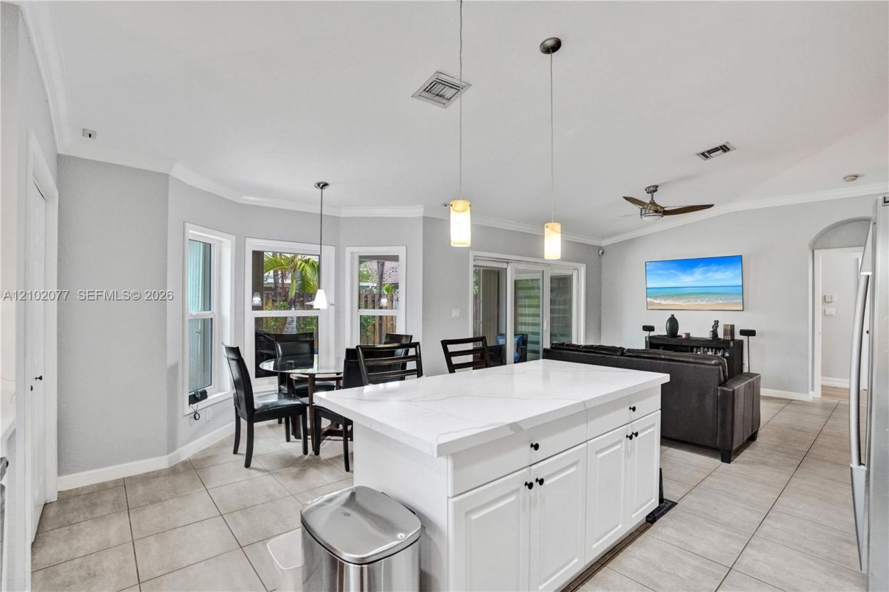 13403 SW 118th Pass , Miami, FL 33186 Photo