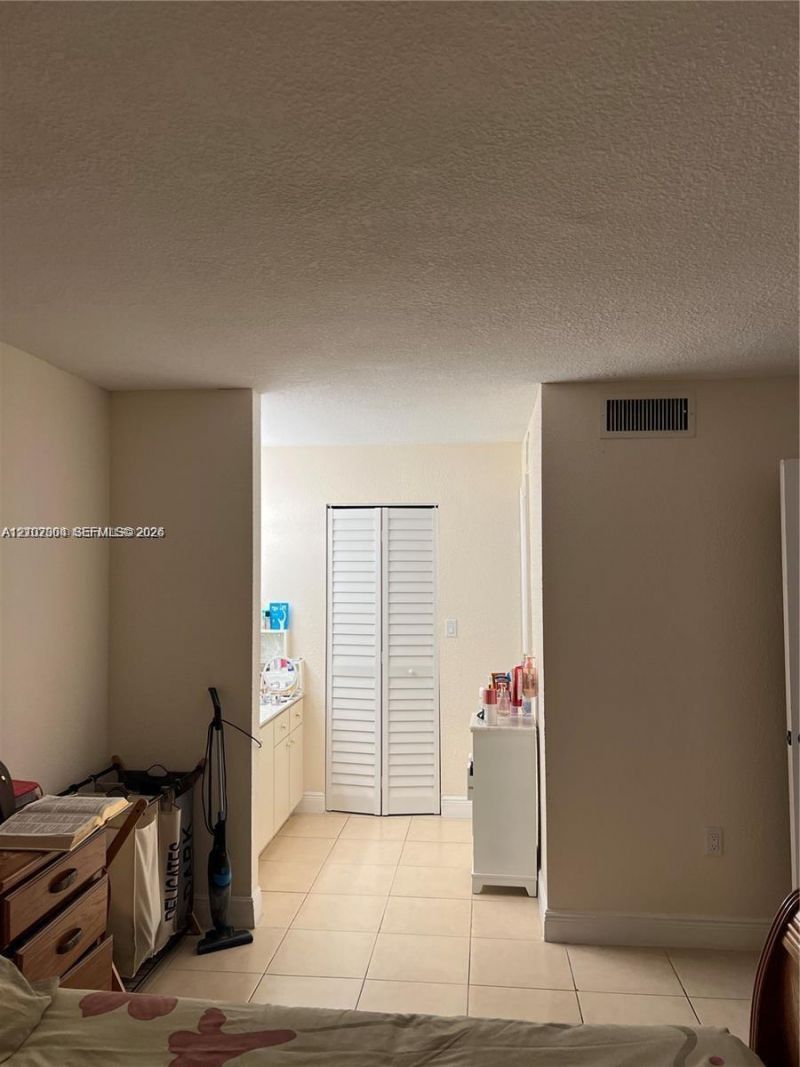 8875 Fontainebleau Blvd , Unit 203, Miami, FL 33172 Photo