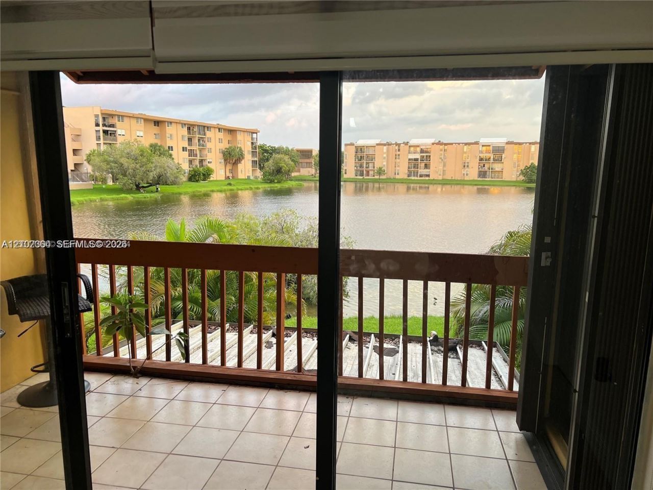 8875 Fontainebleau Blvd , Unit 203, Miami, FL 33172 Photo