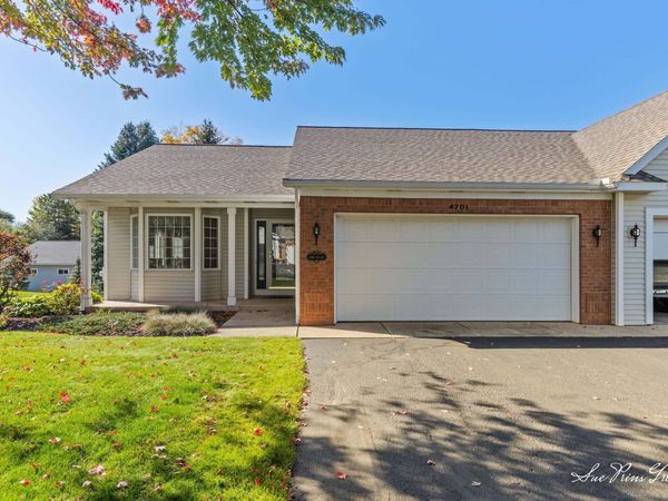 4701 Crescent Drive, Hudsonville, MI 49426