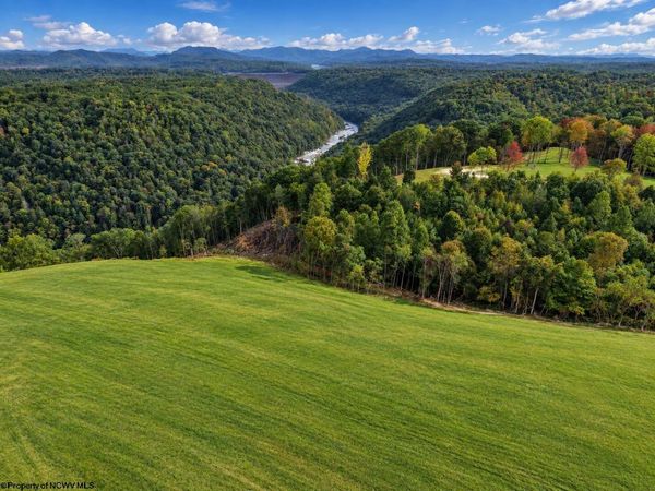 Lot 19 Arrowhead Drive, Mount Nebo, WV 26679