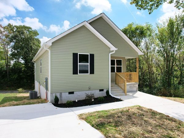 301 High Street SE, Cleveland, TN 37311