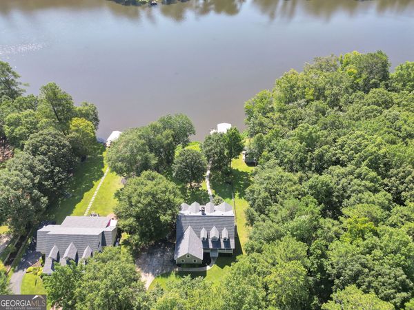 561 Harbour Shores Drive, Jackson, GA 30233