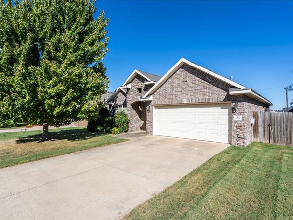 1430 Gooseneck Lane , Cave Springs, AR 72718