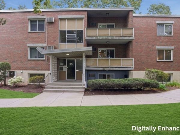 35 Jacqueline Road, Unit D, Waltham, MA 02452