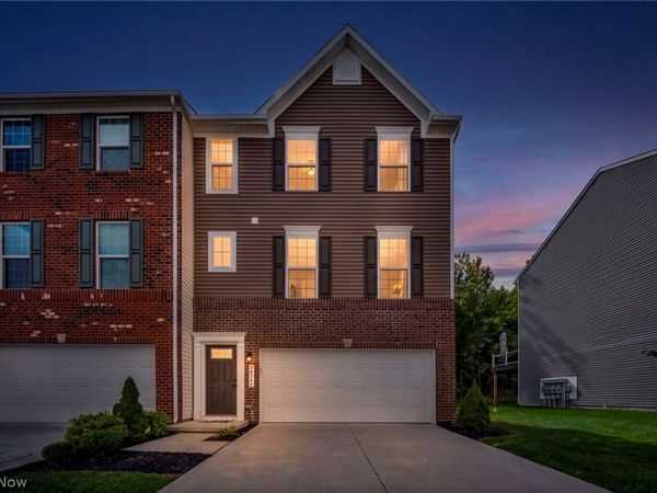 34566 Ethan Way , Willoughby, OH 44094